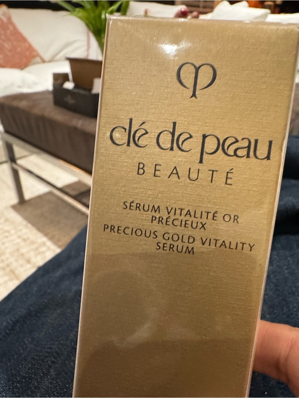 Precious Gold Vitality Serum - Gold sealed 40ml 1.3 FL OZ - Picture 6 of 7